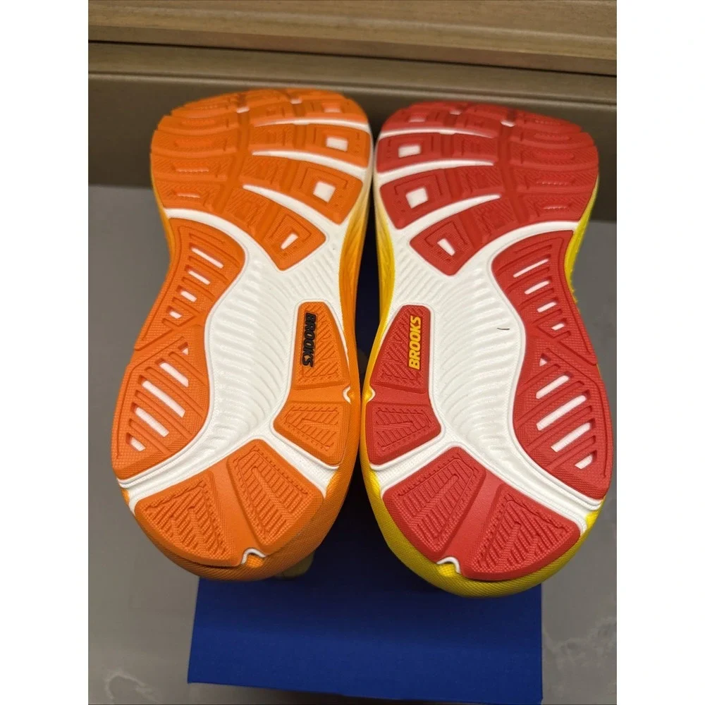 Limited‎ Edition Brooks Ghost Winnie the Pooh Women's 8M Disney Limited Edition